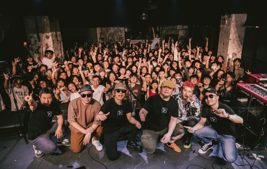 MOJOHAND 2023秋冬巡演11月继续|11.12 杭州.爵士黄楼 提前售罄!-上海MAOLivehouse MOJOHAND 2023秋冬巡演11月继续|11.12 杭州.爵士黄楼 提前售罄!-上海MAOLivehouse